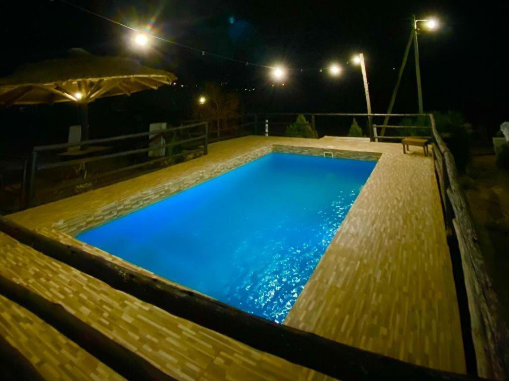 El Rincon De Jose Luis - Cabanas Y Restaurante Tanti Exteriör bild