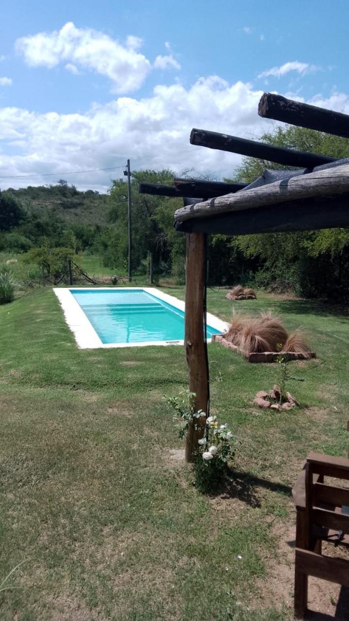 El Rincon De Jose Luis - Cabanas Y Restaurante Tanti Exteriör bild