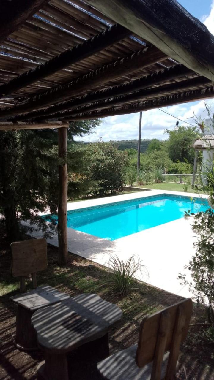 El Rincon De Jose Luis - Cabanas Y Restaurante Tanti Exteriör bild