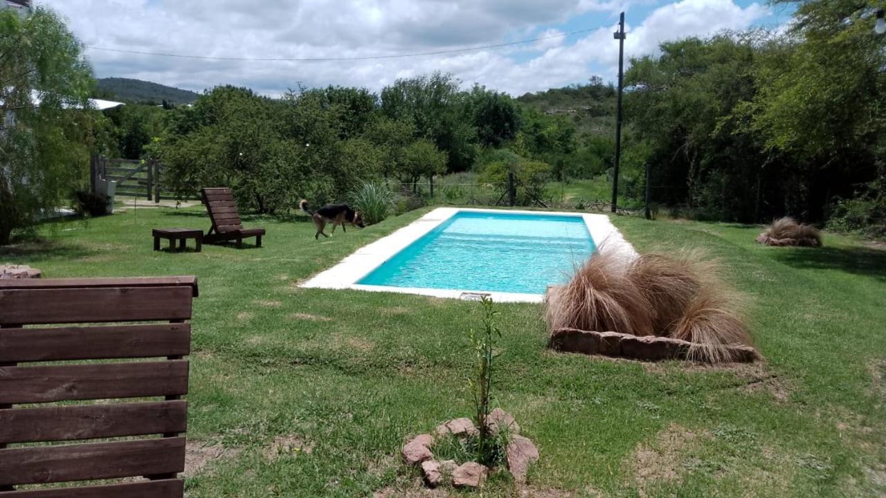 El Rincon De Jose Luis - Cabanas Y Restaurante Tanti Exteriör bild